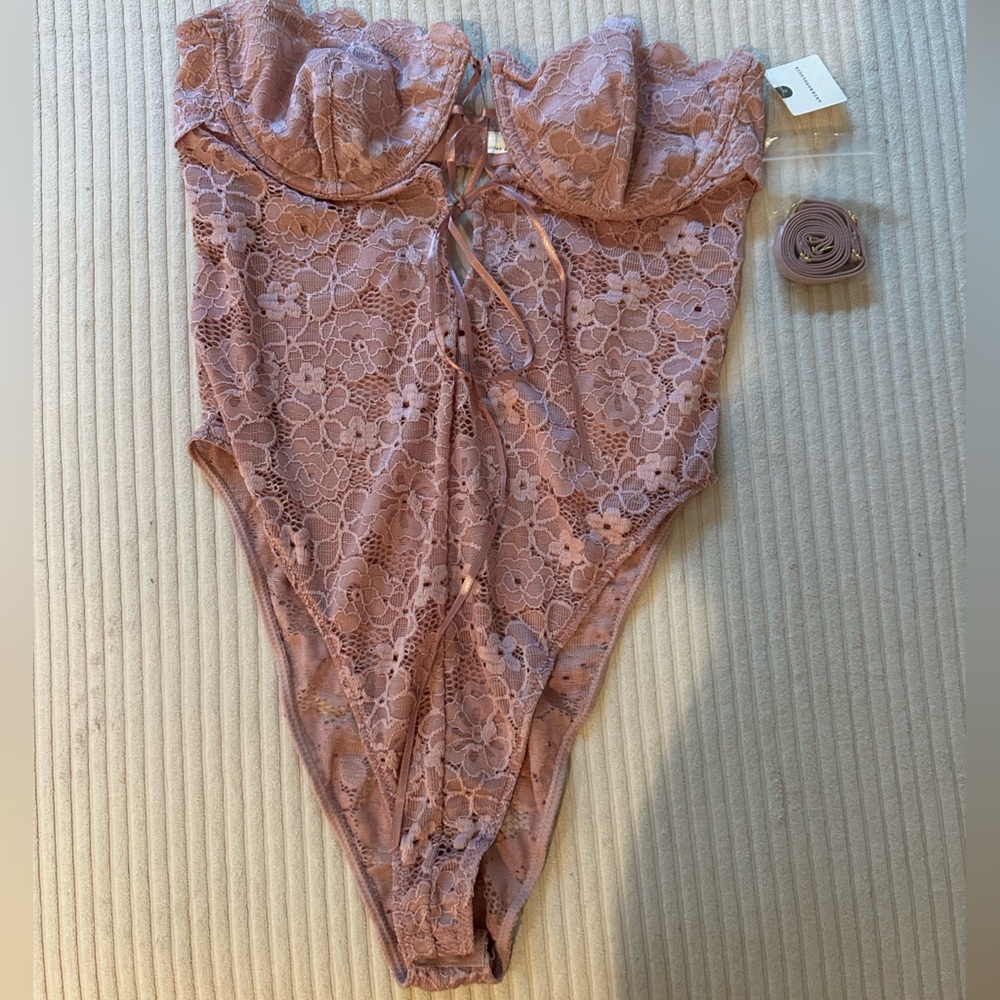 Anthropologie Lace Bodysuit in Dusty Pink